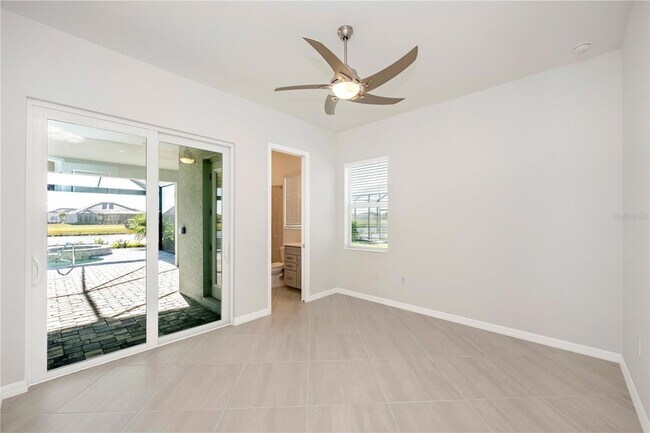 Building Photo - 12655 Wellen Golf St