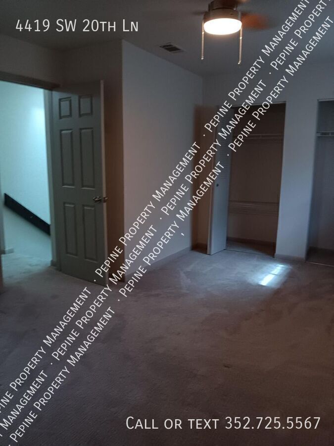 Building Photo - 4419 SW 20th Ln