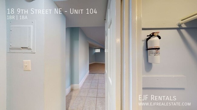 Building Photo - 18 9th St NE