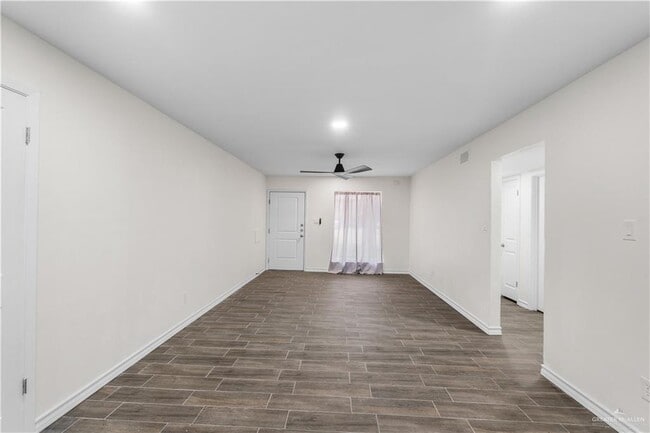 Building Photo - 211 Gastel Cir