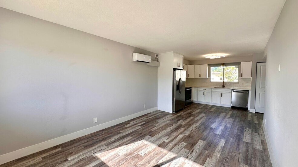 Building Photo - 313 Swain Blvd