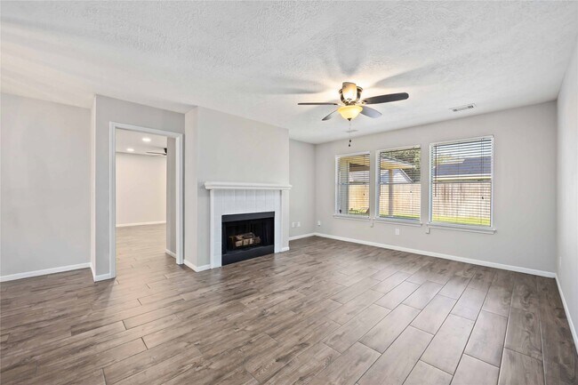 Building Photo - 5418 Roserock Ln