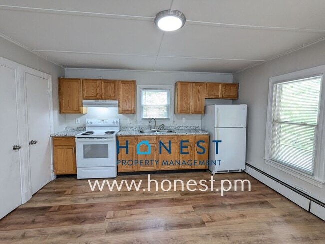 Building Photo - 110 Silver St