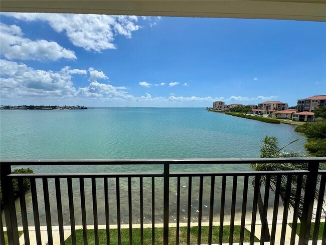 Building Photo - 5700 Escondida Blvd S