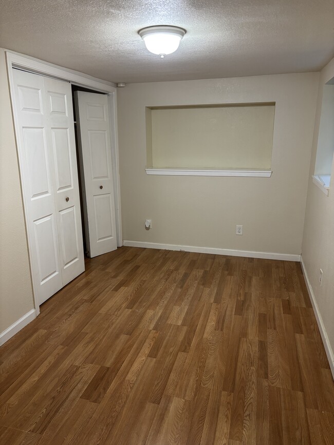 Bedroom - 1534 Benton St