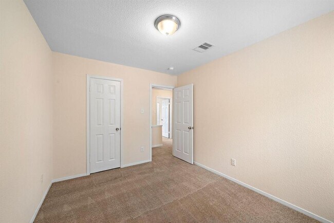 Building Photo - 7814 Fair Acres St