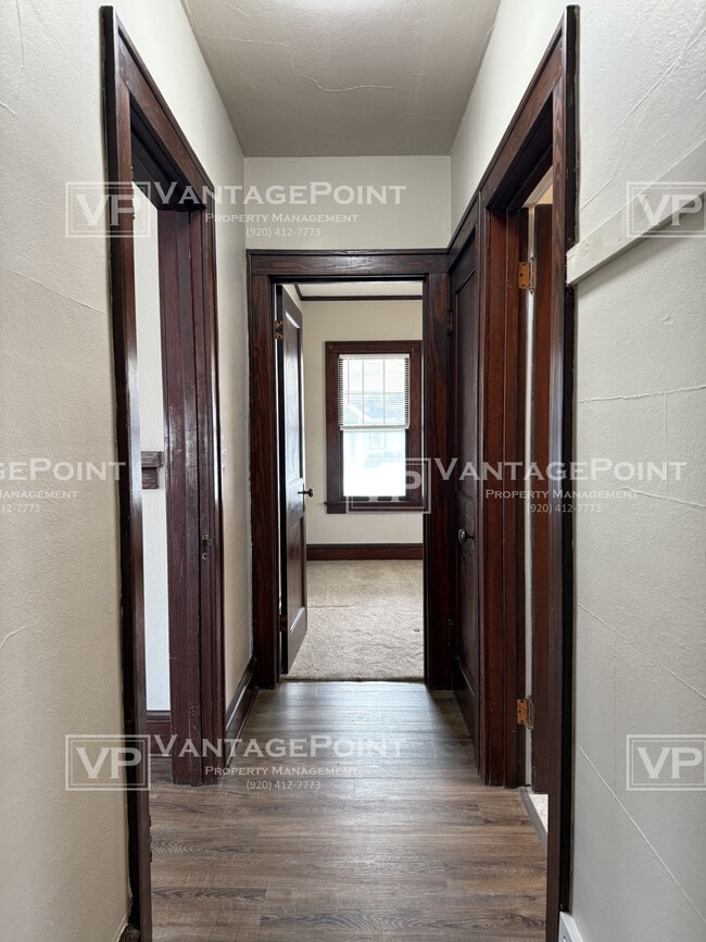 Building Photo - 1012 W Spring St