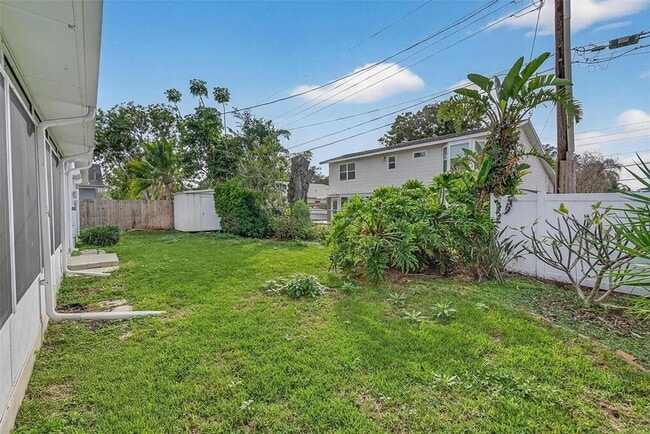 Building Photo - 5630 Venetian Blvd NE