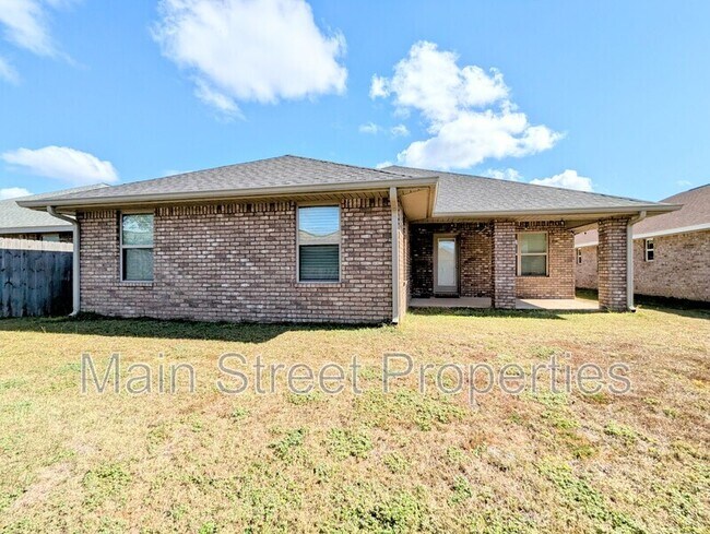 Building Photo - 4411 Fiske St