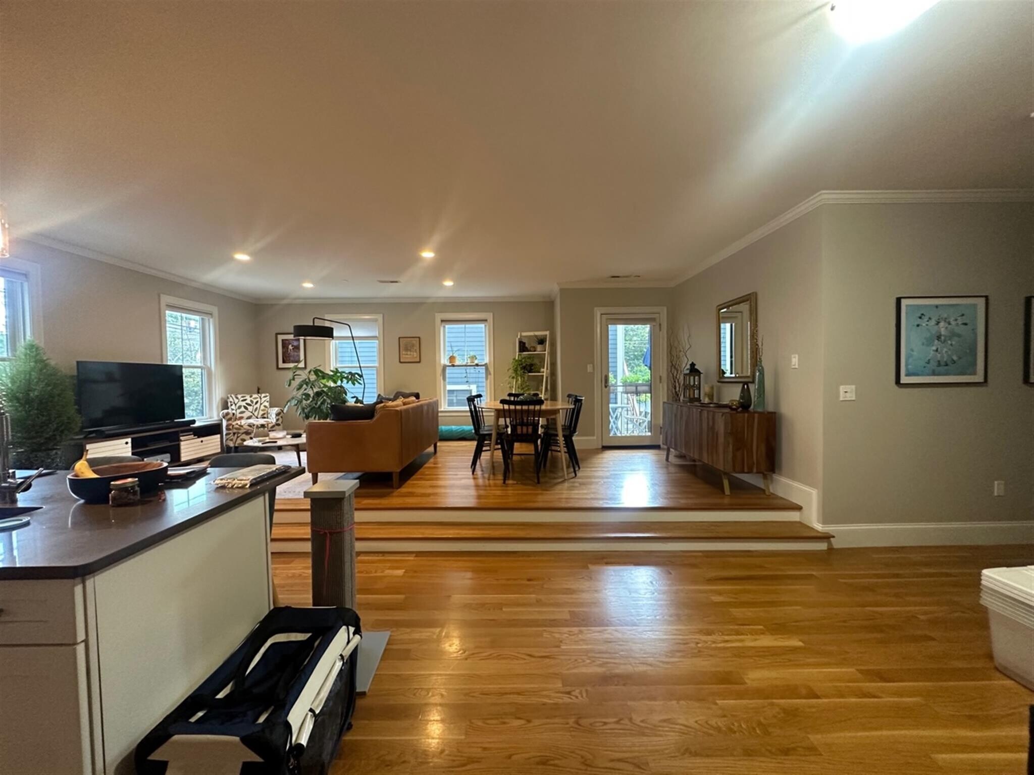 Building Photo - 22 Linden Ave