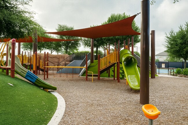 Building Photo - 8907 Palomino Pony