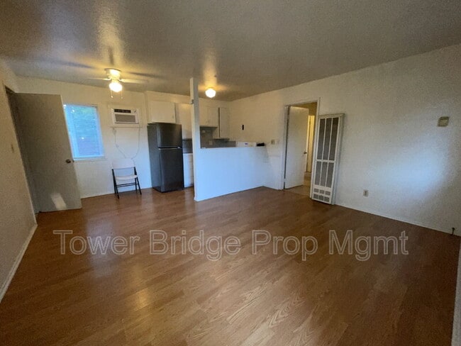 Building Photo - 2612 Connie Dr