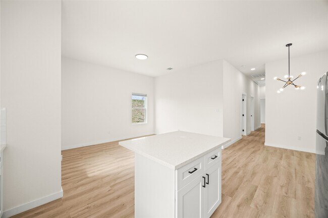 Building Photo - 9709 Pelsey St