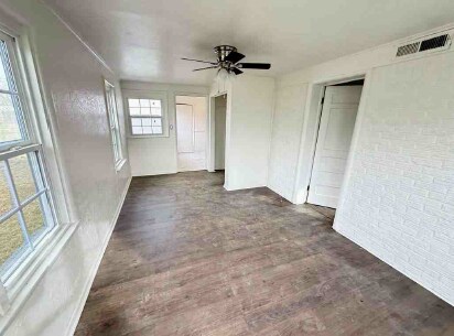 Building Photo - 515 N Key Blvd