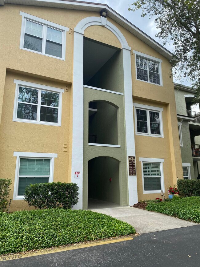 Building Photo - 1080 Bella Vista Blvd