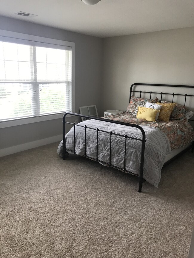 Building Photo - Coming Soon-Great house in The Nations!