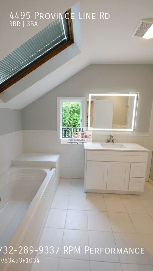 Building Photo - 4495 Province Line Rd