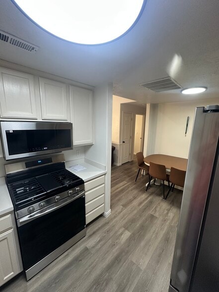 Building Photo - 1490 S 430 W #