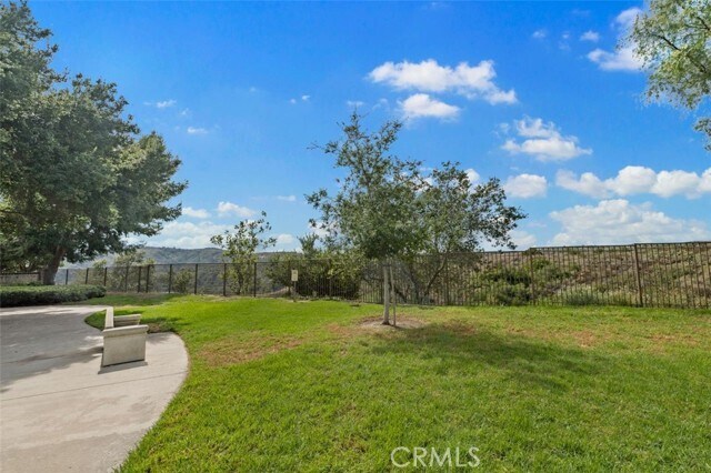 Building Photo - 26 Trail Canyon Dr