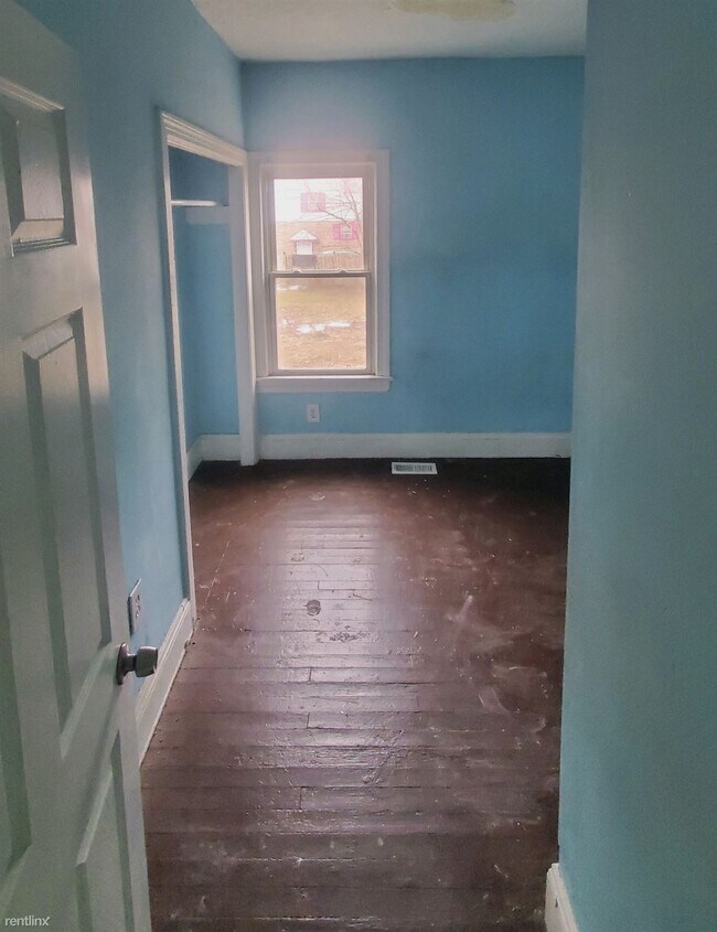 Building Photo - 3 br, 1 bath Duplex - 10518 Crestwood Aven...