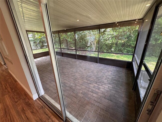 Building Photo - 5260 Lima Pl