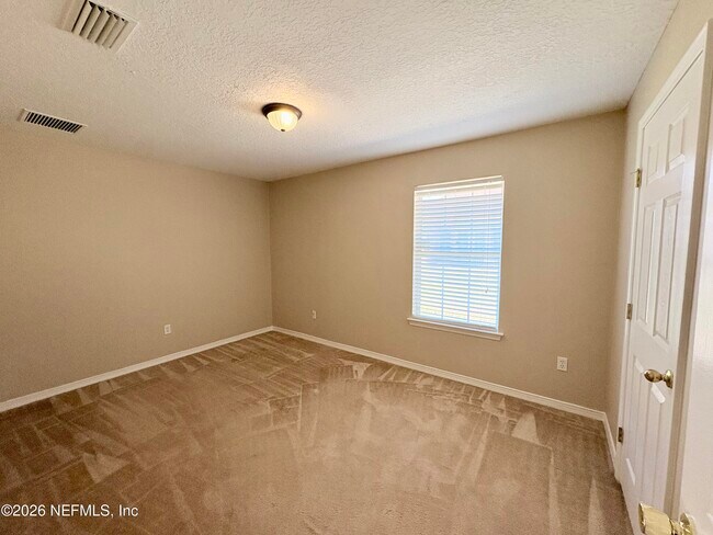 Building Photo - 15677 Moss Hollow Dr