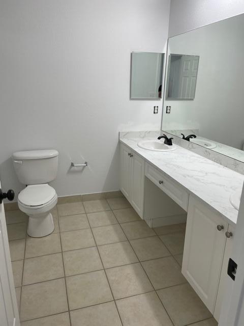 Building Photo - 2804 Sarento Pl