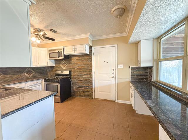 Building Photo - 2721 Buffalo Dr