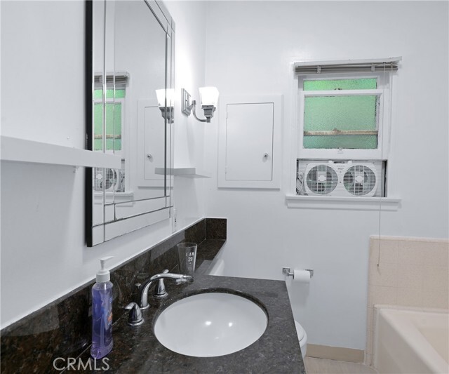 Building Photo - 149 Crescent Dr