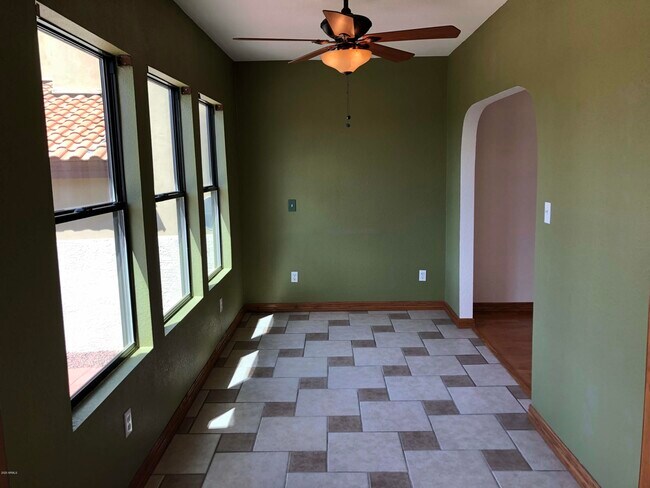 Building Photo - 16226 S 37th Way