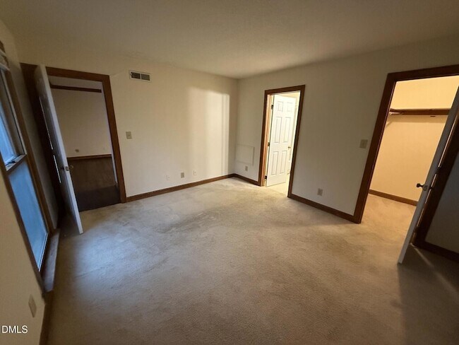 Building Photo - 3517 Ivy Commons Dr