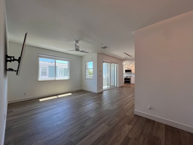 Building Photo - Coastal Living at Pleasure Point - Stunnin...