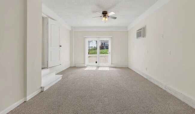 Building Photo - 3 BR/1BA | Newly Renovated Single Family Home | Great backyard| In Blue Springs!