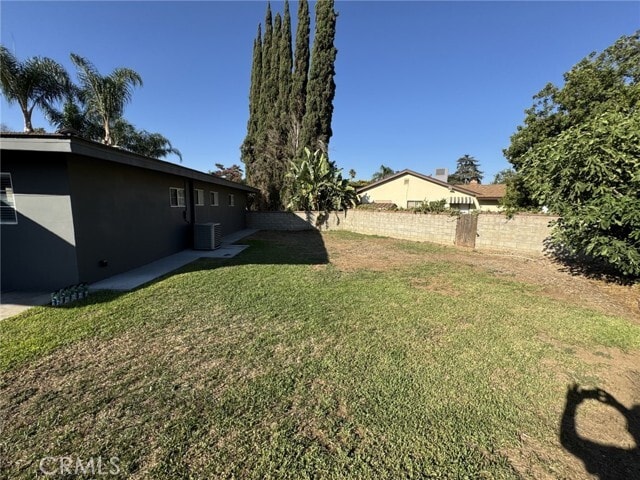 Building Photo - 5998 Mona Bell Ct
