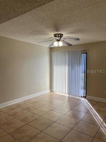 Building Photo - 455 Alt 19