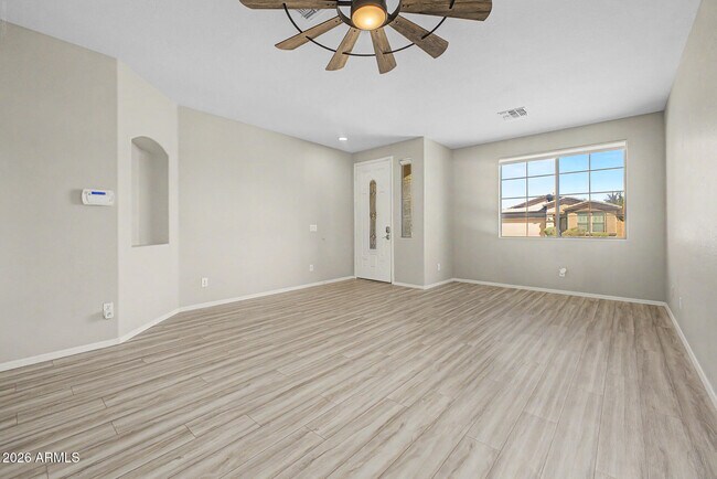 Building Photo - 15207 W Windward Ave