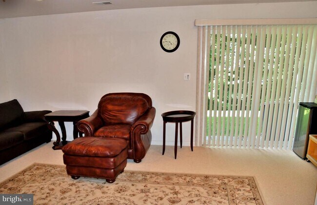 Building Photo - 18722 Broken Oak Rd