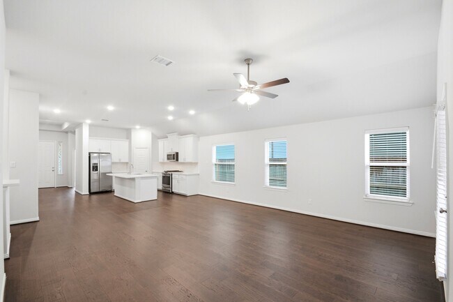 Building Photo - 2106 Villa Flora Ln