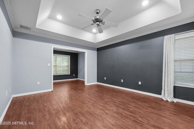 Building Photo - 6840 SW 80th Dr