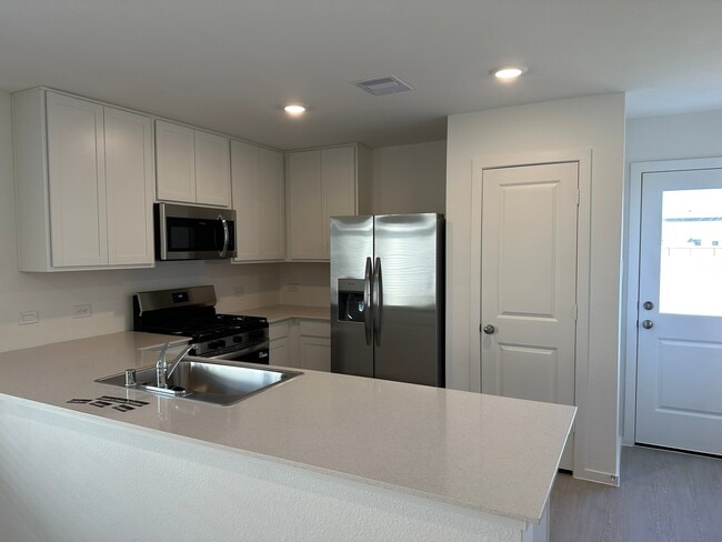 Building Photo - 10818 Red Orchid Dr