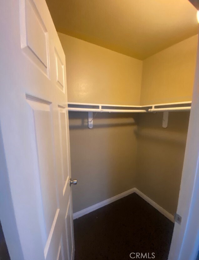 Building Photo - 635 E 79th St