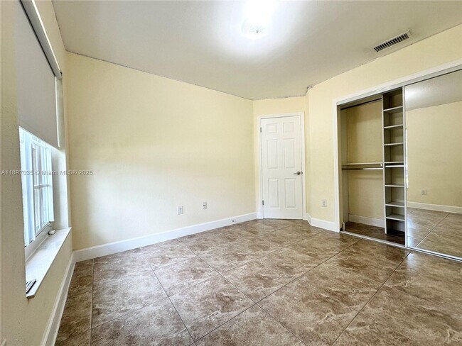 Building Photo - 6097 SW 128th Ct