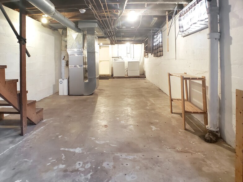 Building Photo - 620 N Broad St