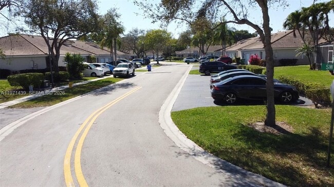 Building Photo - 11688 SW 17th Ct