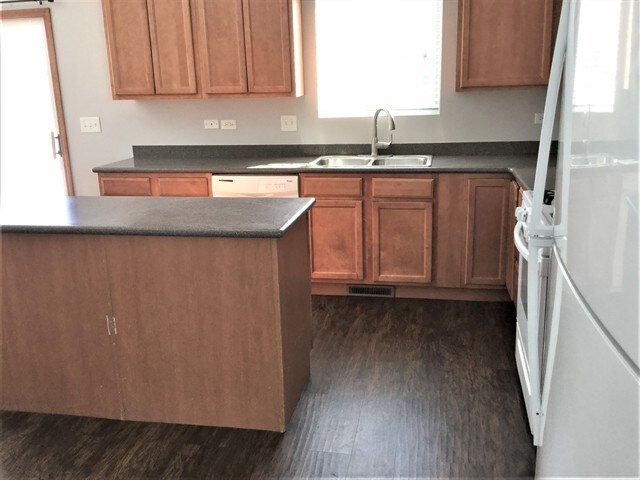 Building Photo - 39767 N Torry Lane