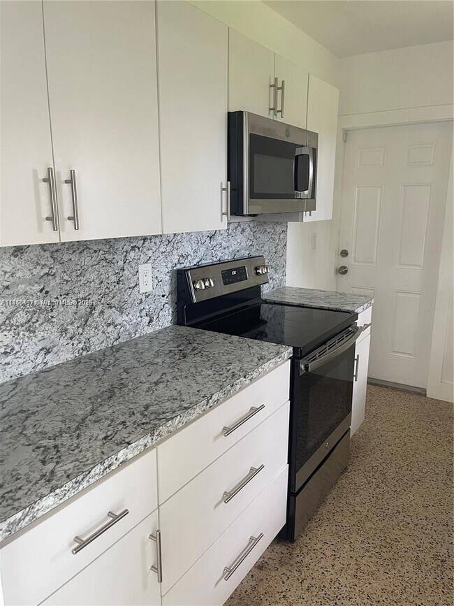 Building Photo - 11751 SW 190th Terrace