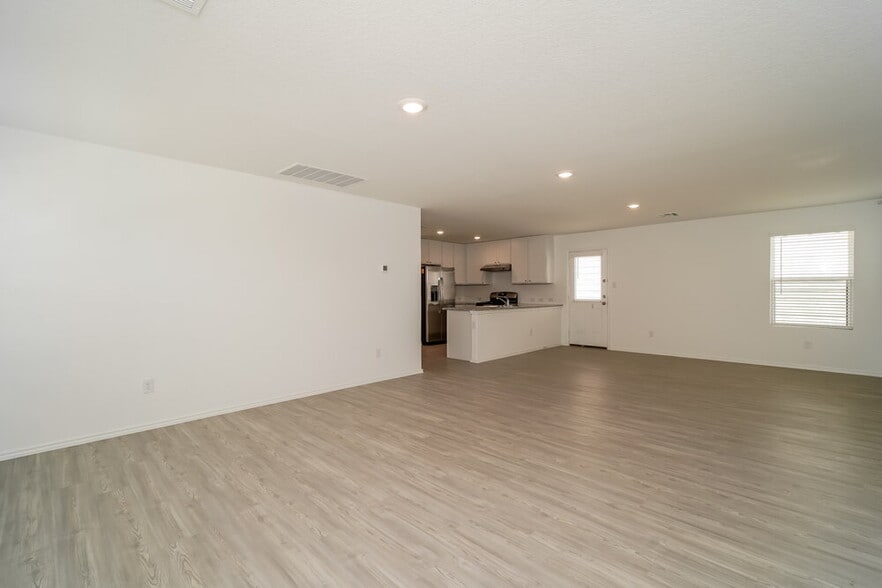 Building Photo - 8803 Barrow Path