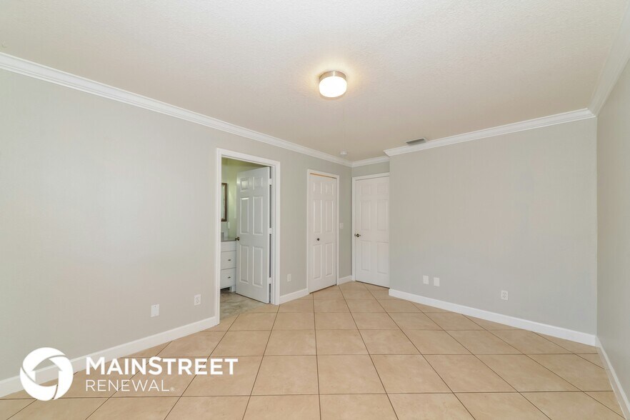 Building Photo - 2750 Trilby Ave