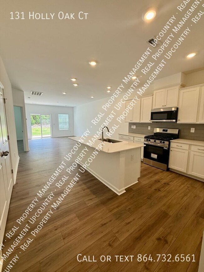 Building Photo - 131 Holly Oak Ct