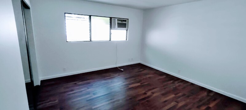Building Photo - 724 Moaniala St